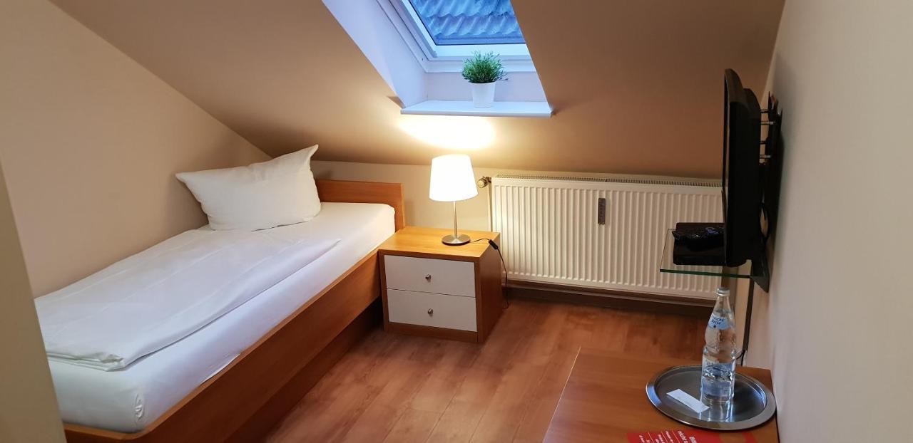 Airport Hotel One Aparthotel Sylt Экстерьер фото