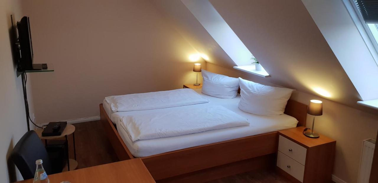 Airport Hotel One Aparthotel Sylt Экстерьер фото