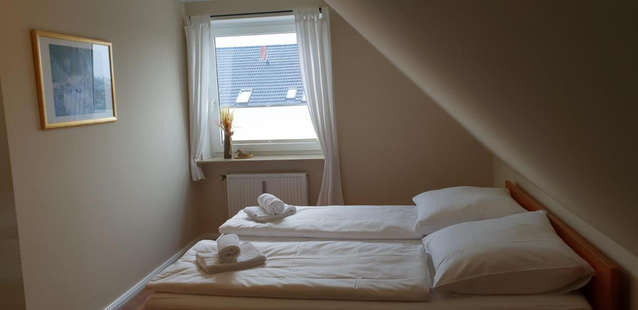 Airport Hotel One Aparthotel Sylt Экстерьер фото