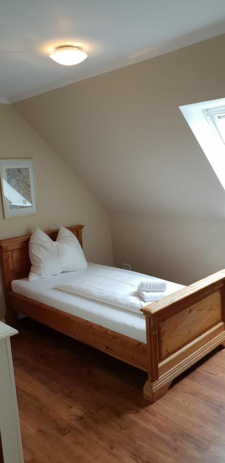 Airport Hotel One Aparthotel Sylt Экстерьер фото